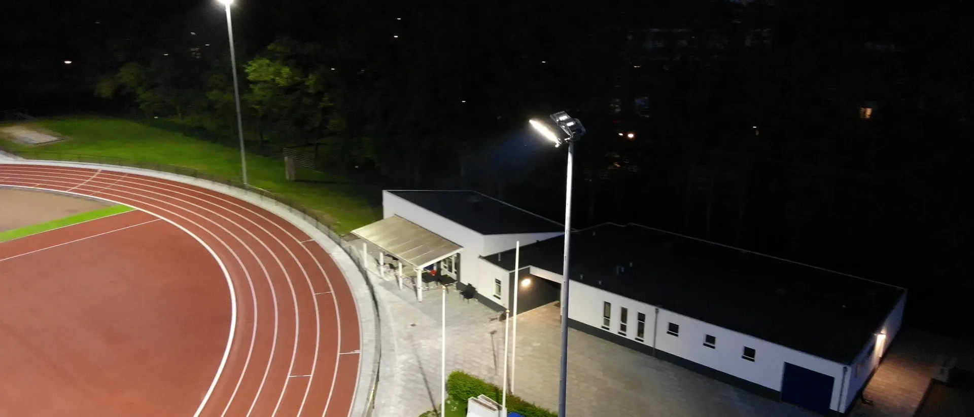 LED-verlichting van OVI Group bij atletiekvereniging AC Tion
