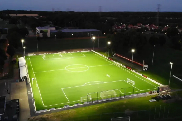 LED-verlichting van OVI Group bij FC Twente Vrouwen en sc Enschede